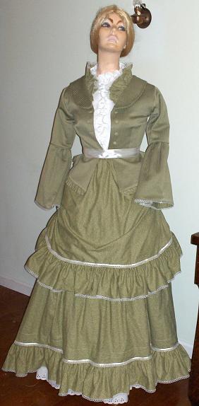 Bustle dresses of the Victorian Era